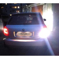 Установка светодиодной лампы 144-3014 LED на задний ход автомобиля Skoda Fabia