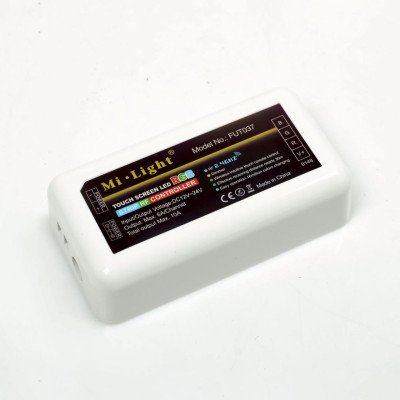 RGB-контролер RF радіо зональний 18A(3 канали) 216Вт RGB-контролер RF радіо зональний 18A(3 канали) 216Вт